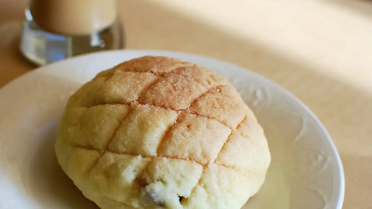 Melon pan on a plate